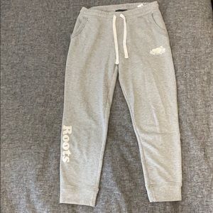 Roots jogger sweats